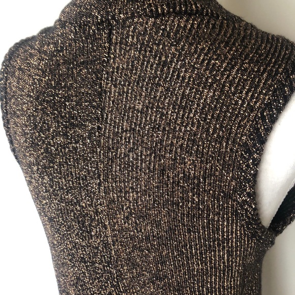 Vintage Courtney’s Closet Sleeveless Turtleneck - Picture 7 of 9